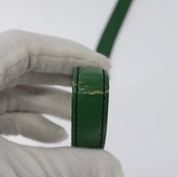 LOUIS VUITTON Epi Jeune Fille MM Shoulder Bag Green M52154 LV Auth 119058 - Picture 10 of 16